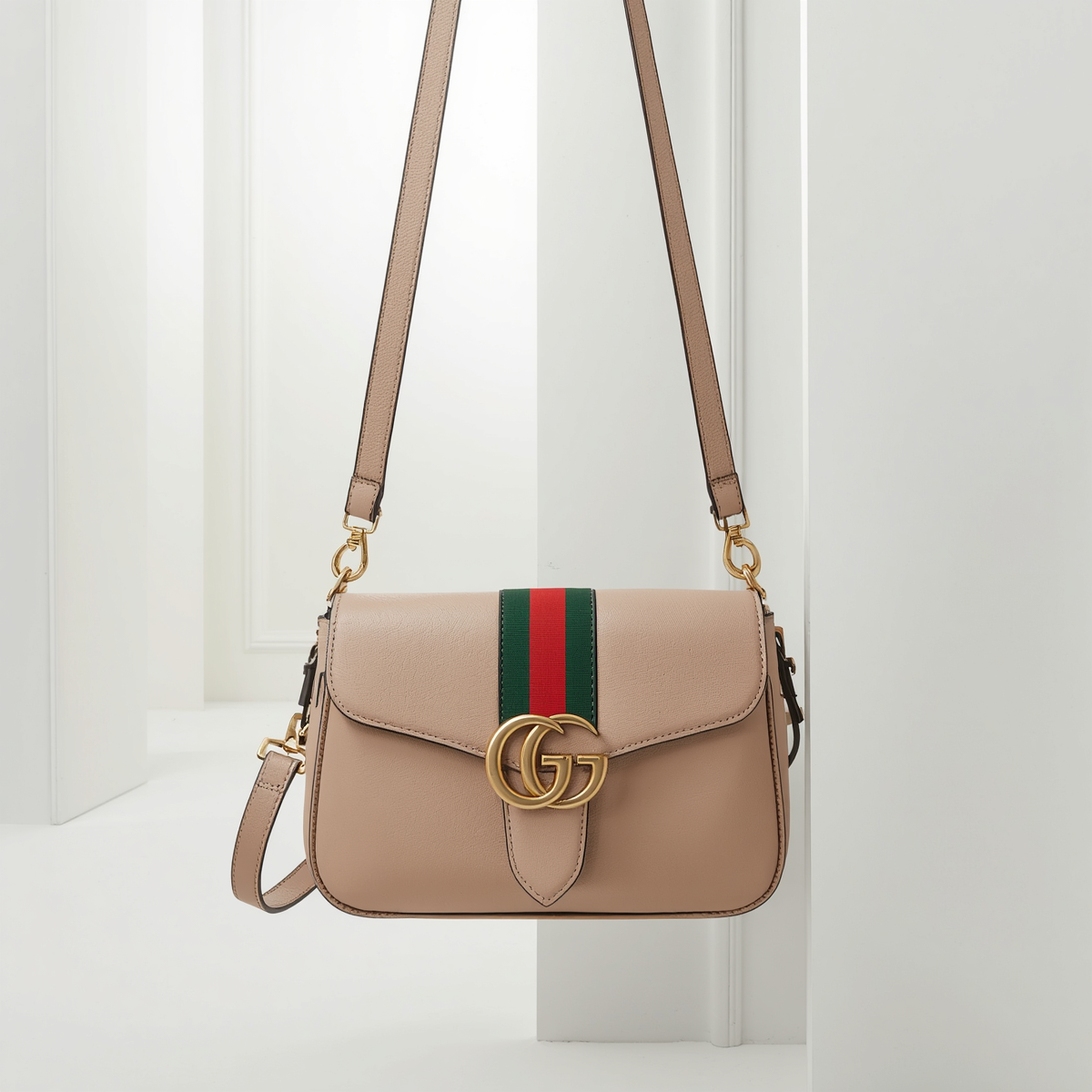 Gucci Sienna Crest handbag